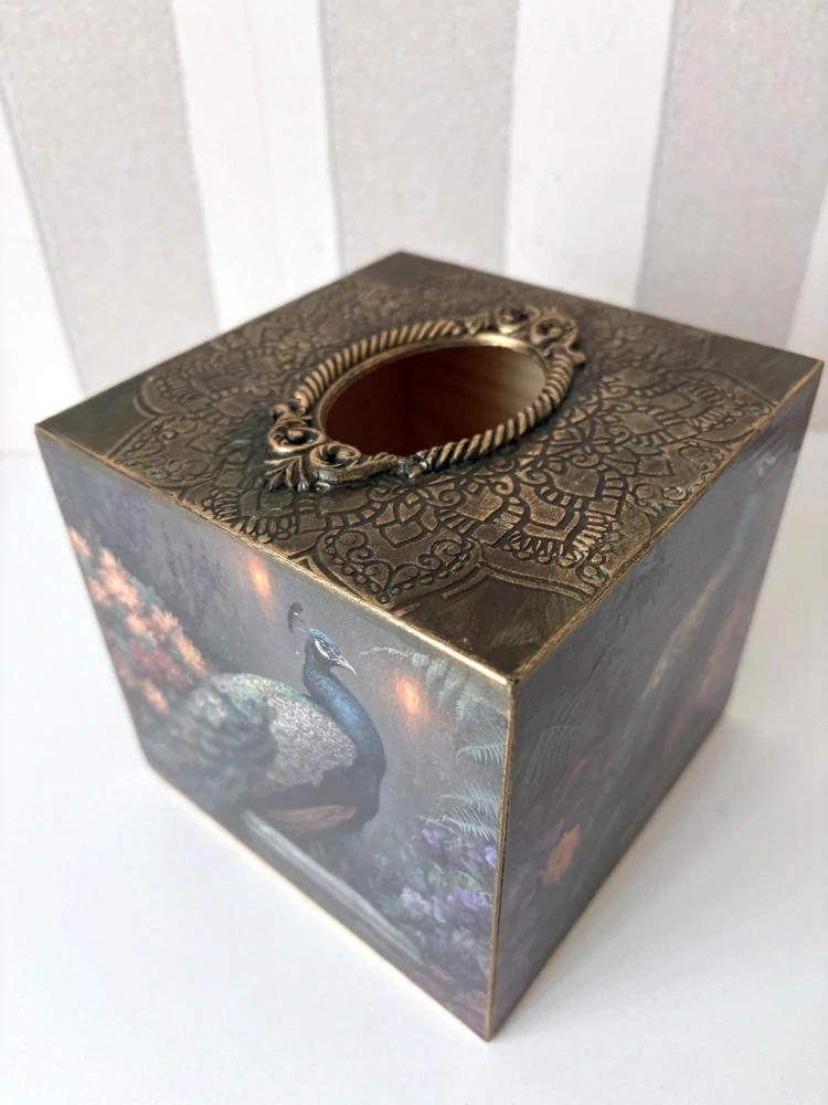 Krabička na kapesníky