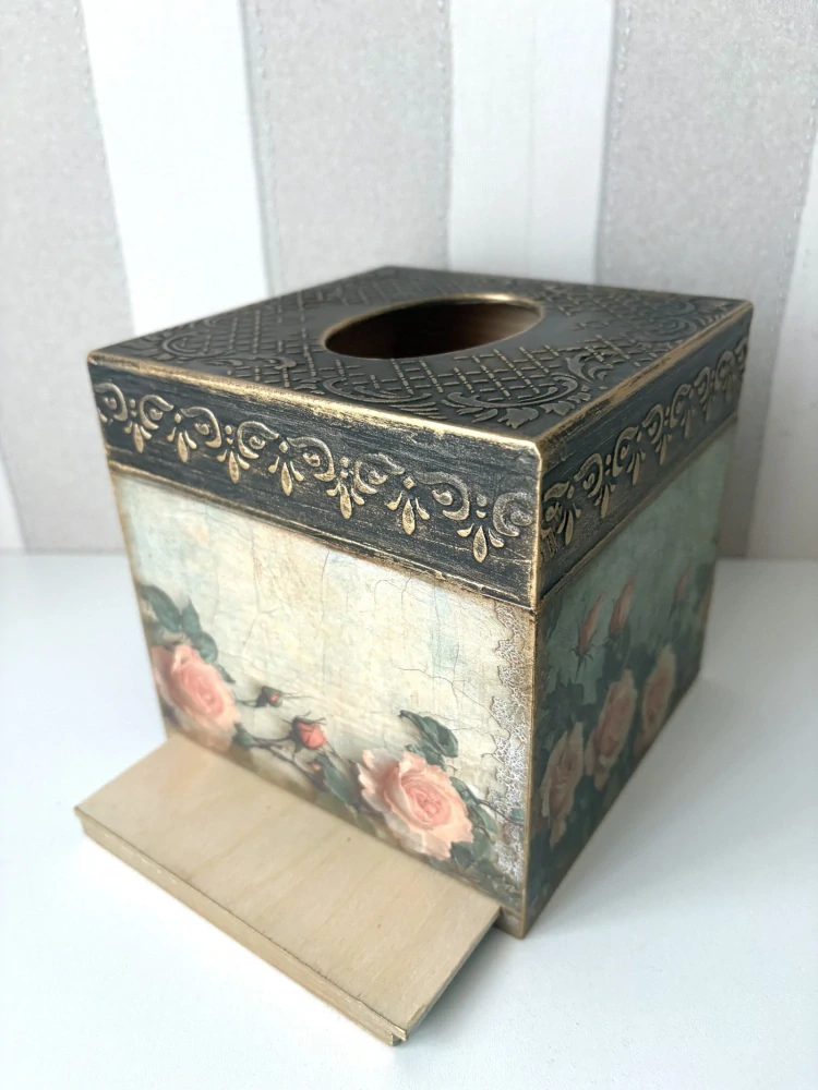 Krabička na kapesníky