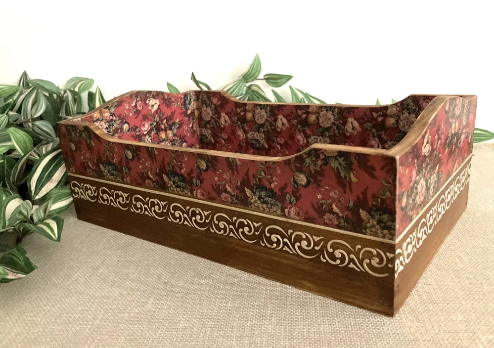 Luxusní dřevěný úložný box „Barokní romance“