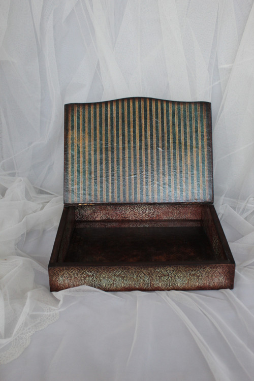 Psací stoleček atypický