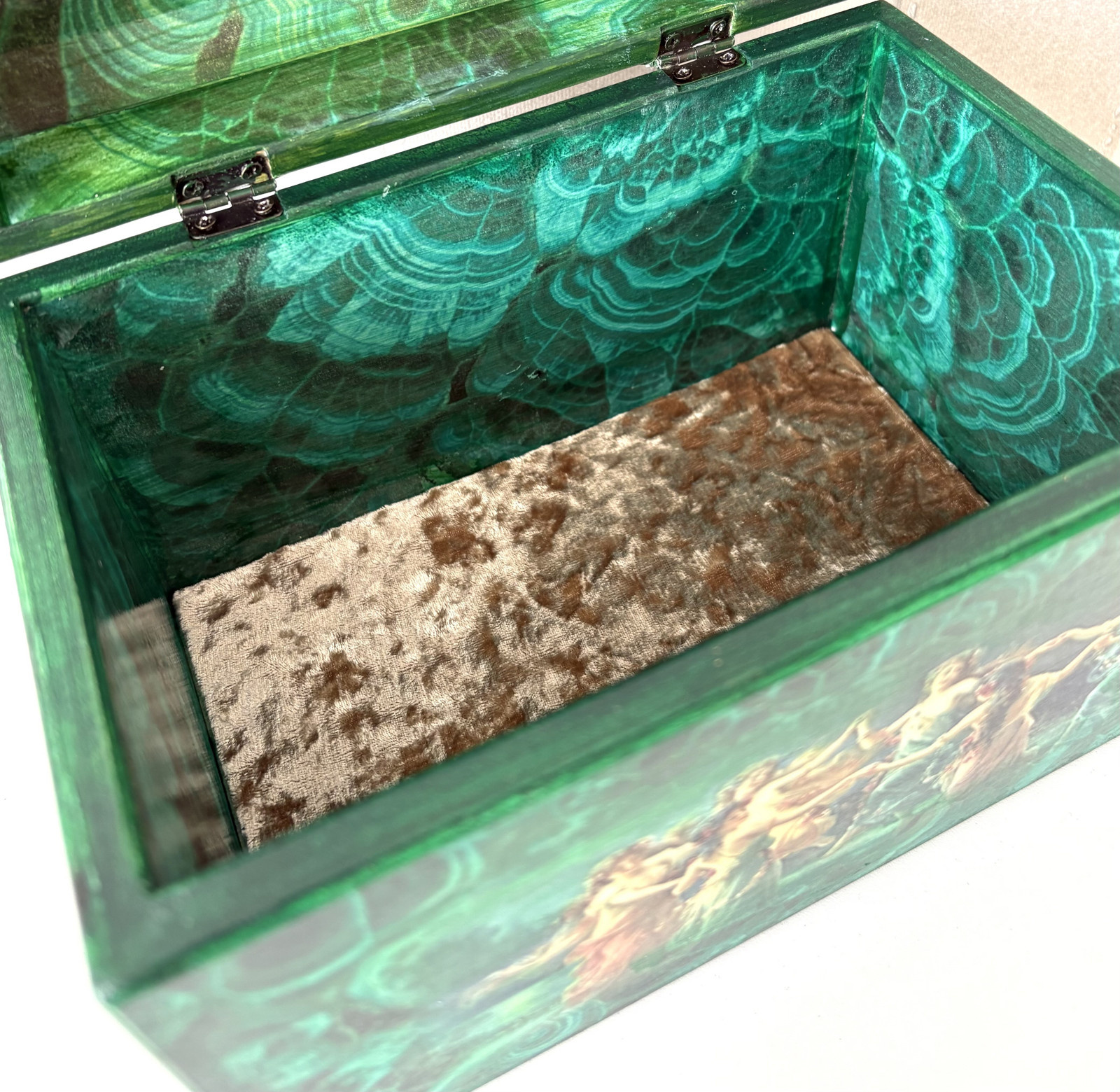 Truhla dřevěná malachit